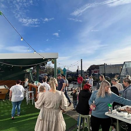 Railway Hotel Winton ภายนอก รูปภาพ